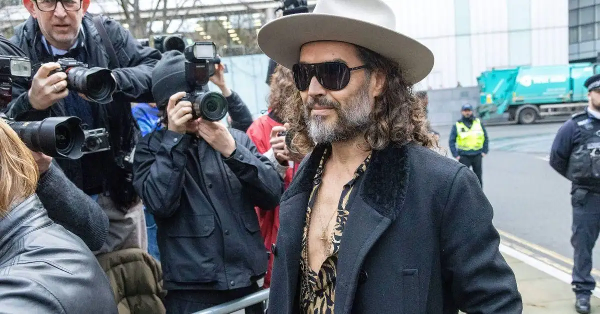 Russell Brand Death Rumour Debunked: Netizens Misread Dan Bongino Tribute Post for Charlie Kirk - 4