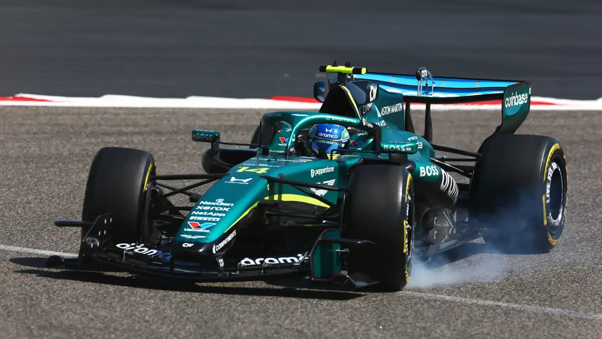 Antonelli fastest as Hamilton endures disrupted final testing day - 1