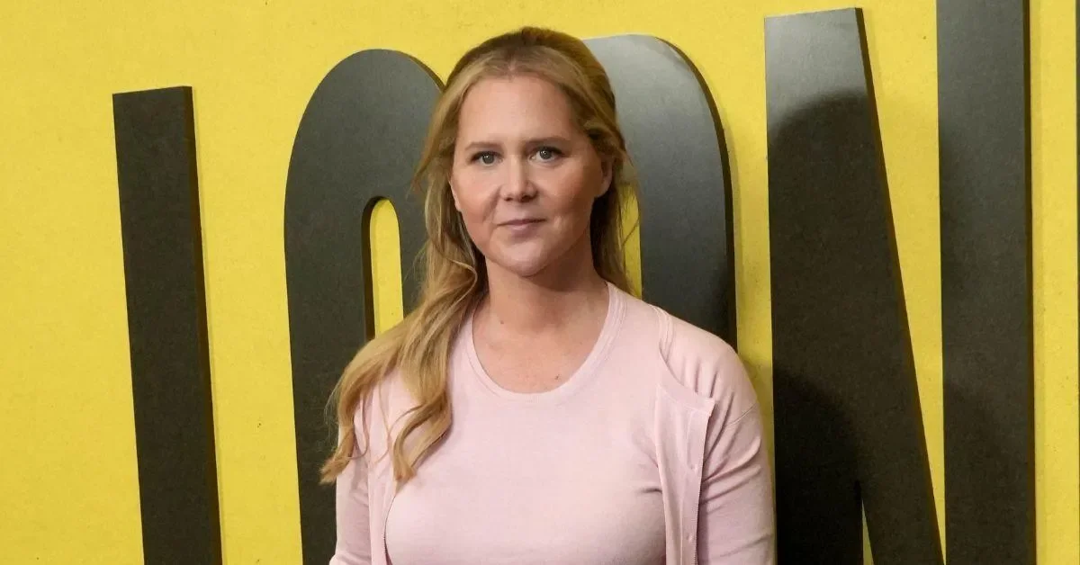 Why Amy Schumer Has Been So Candid About Her Health Issues - 3