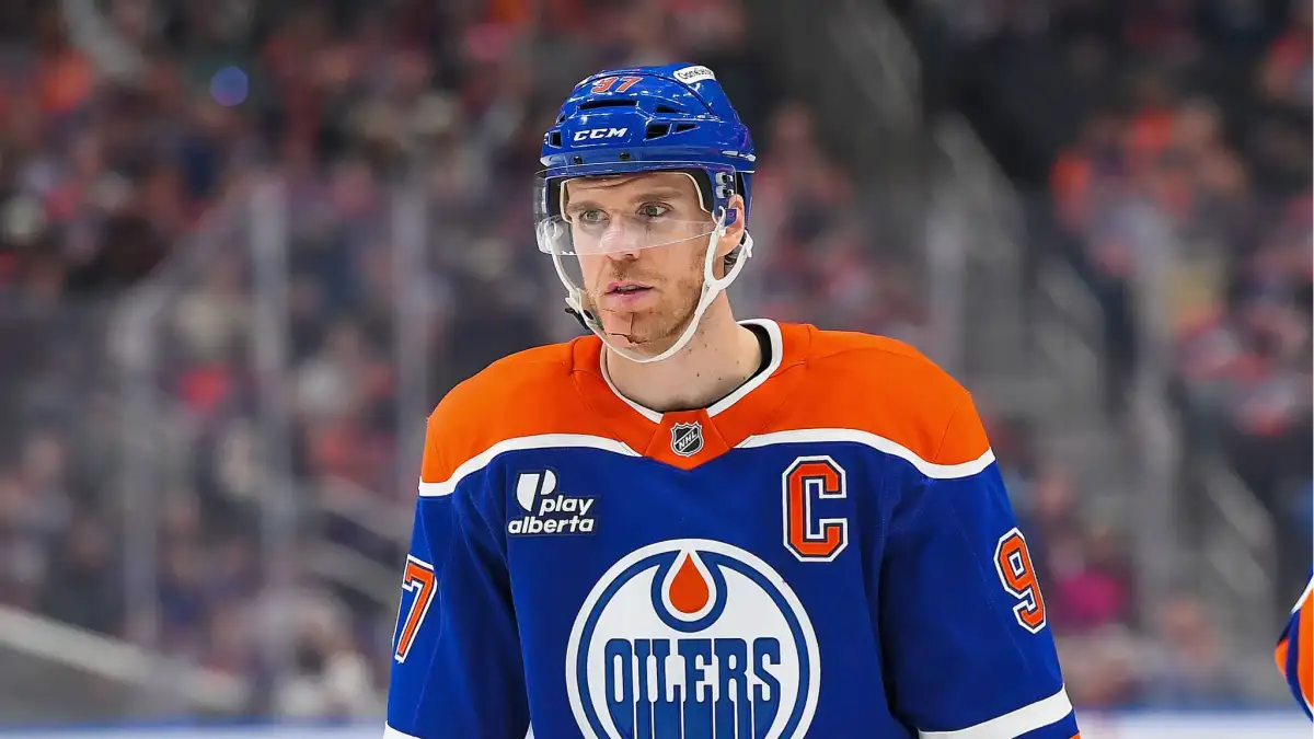 Stanley Cup Playoffs Highlights (April 20) - 1