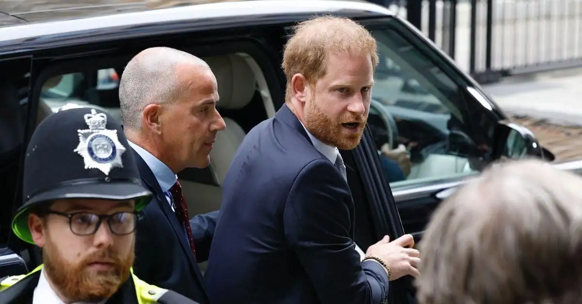 Eye-watering cost taxpayers could have to pay for Harry and Meghan's security detail - as couple avoid the press with a very early morning landing in Australia - 3