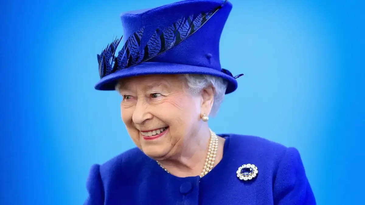 Victoria Arbiter talks Queen Elizabeth II on her would-have-been 100th Birthday - 3