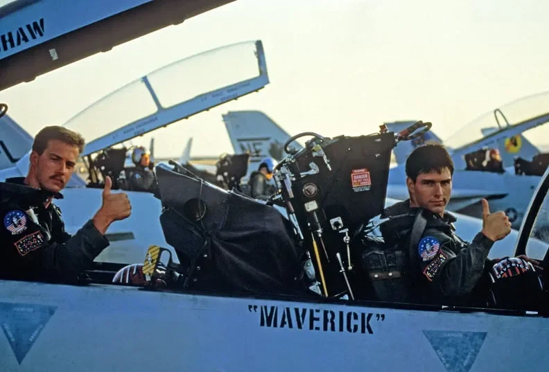 Seeing the Stars of Top Gun Then & Now Will Take Your Breath Away - 1