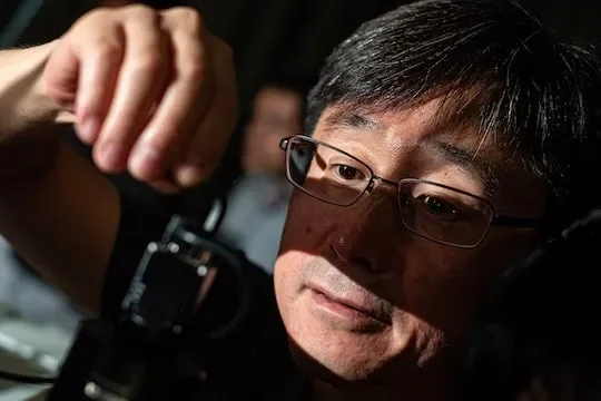 Chiral carbon nanotube films deliver giant light-conversion effect - 2