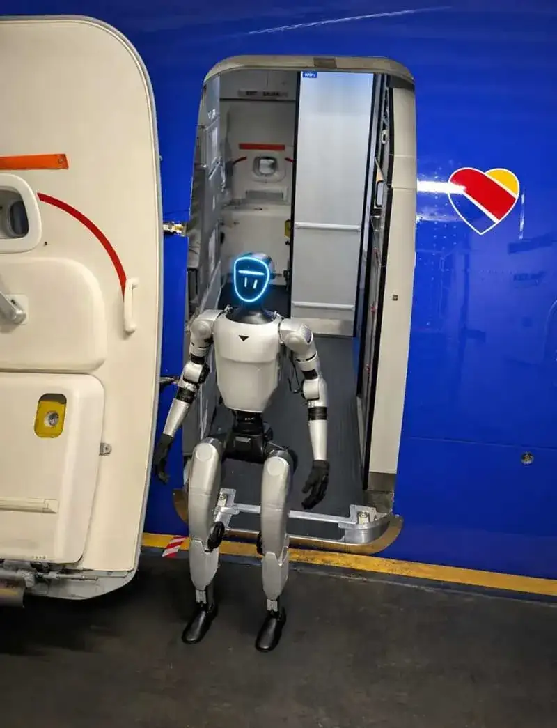Humanoid Robots and Robot Pets Are No Longer Welcome on Southwest Flights - 3