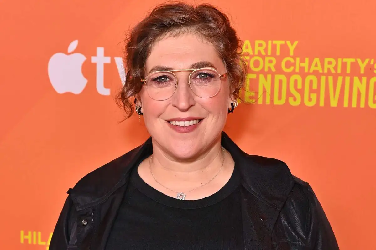 Mayim Bialik Says GLP-1 Medication Gave Her “Explosive Diarrhea” - 1