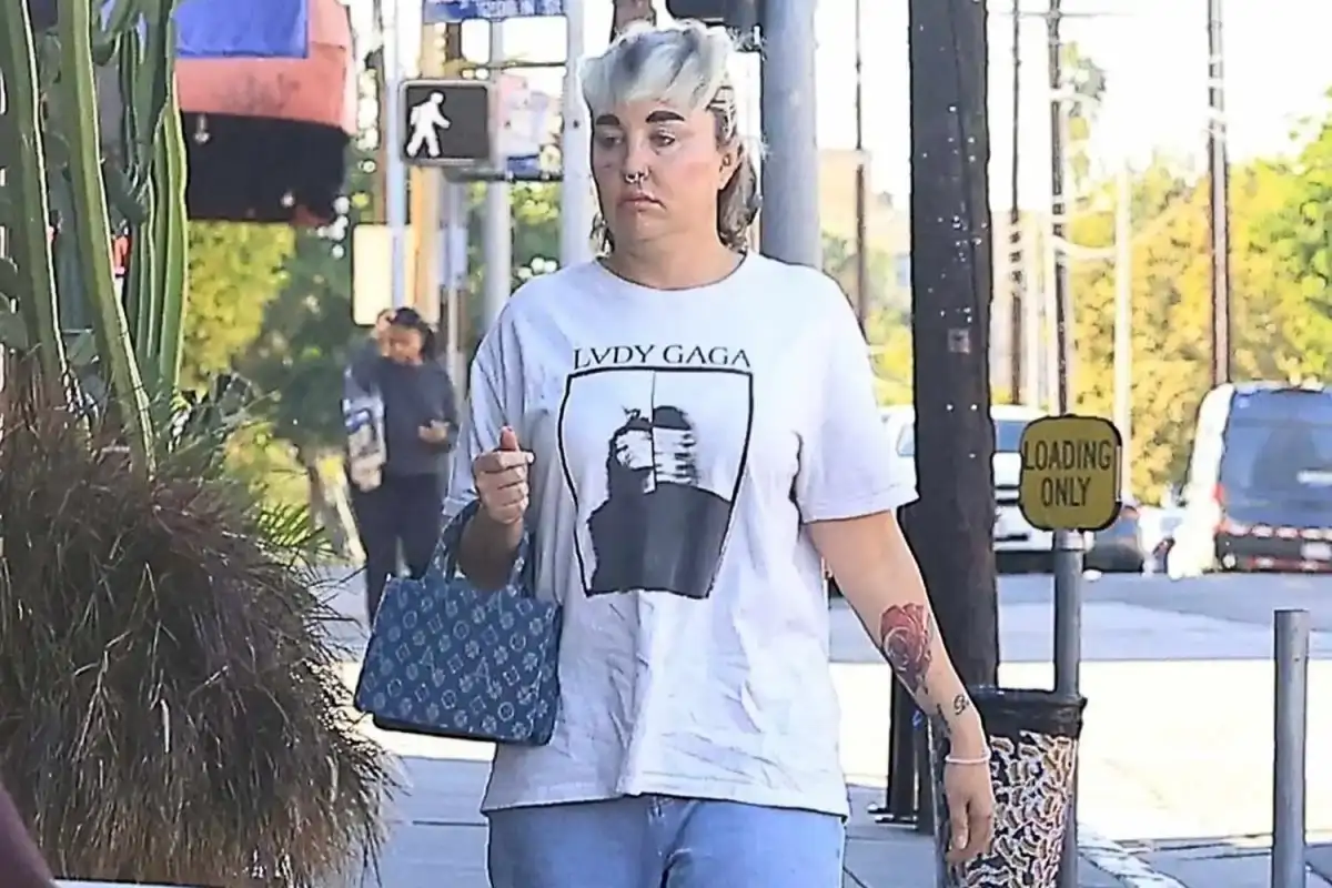 Amanda Bynes shows off 30lb Ozempic weight loss and stunning hair overhaul after surprise music drop - 2