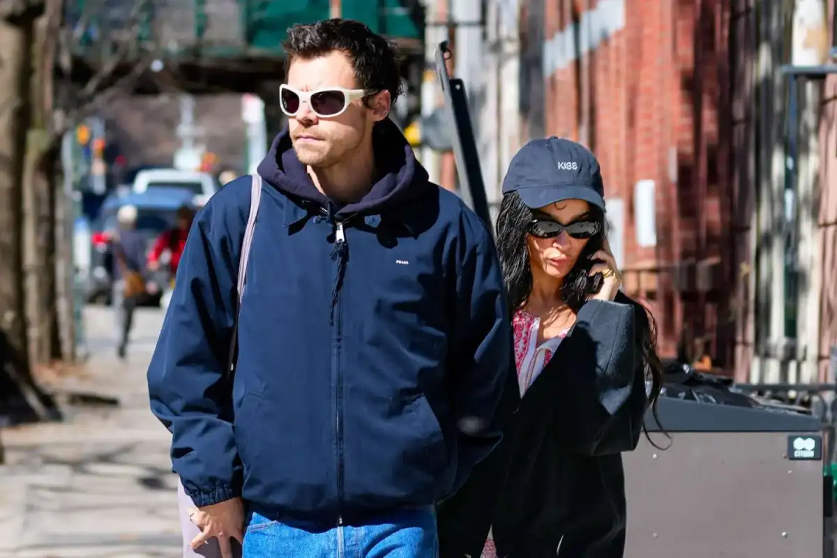 Harry Styles and Zoe Kravitz 'are ENGAGED' after whirlwind eight-month romance - 1