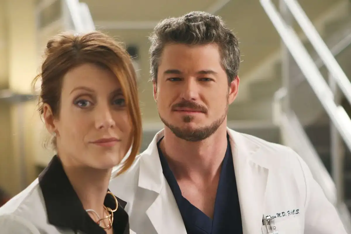Eric Dane's Grey's Anatomy co-star Kate Walsh breaks silence on ALS-stricken actor's death at age 53: 'I'm at a loss for words' - 1