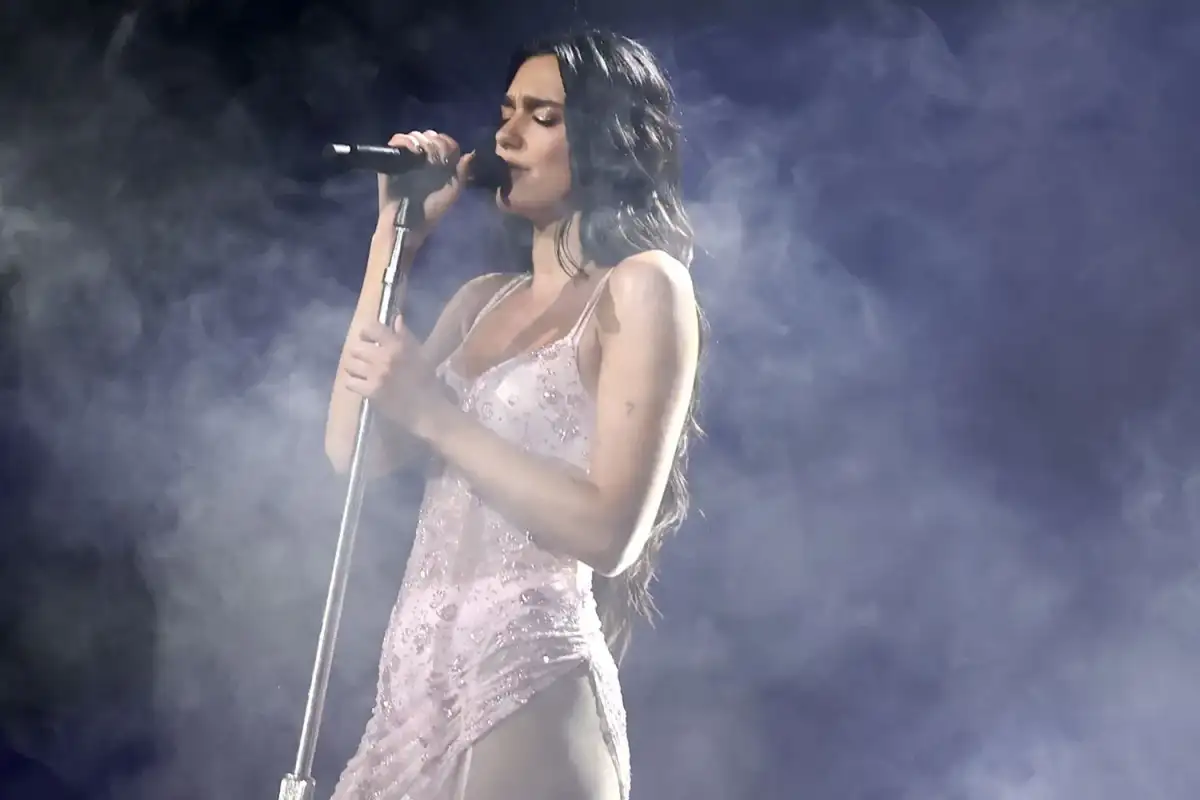 Dua Lipa Sues Samsung for $15 Million Over Unauthorized Use of Image on TV Boxes - 2