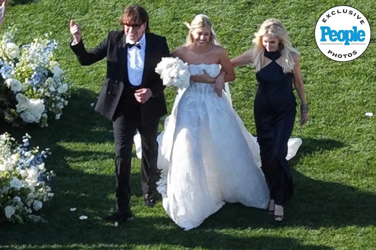 Ava Sambora marries Tyler Farrar in lavish California wedding - 3