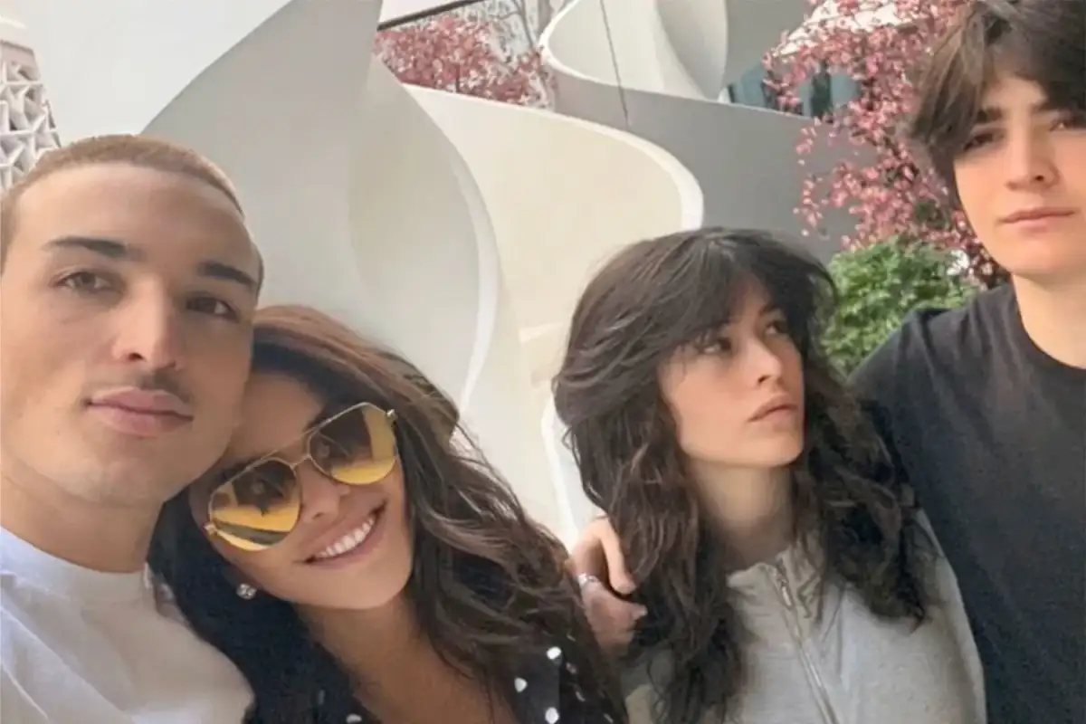 Lauren Sanchez shocks fans in surprise baby news with Jeff Bezos - 2