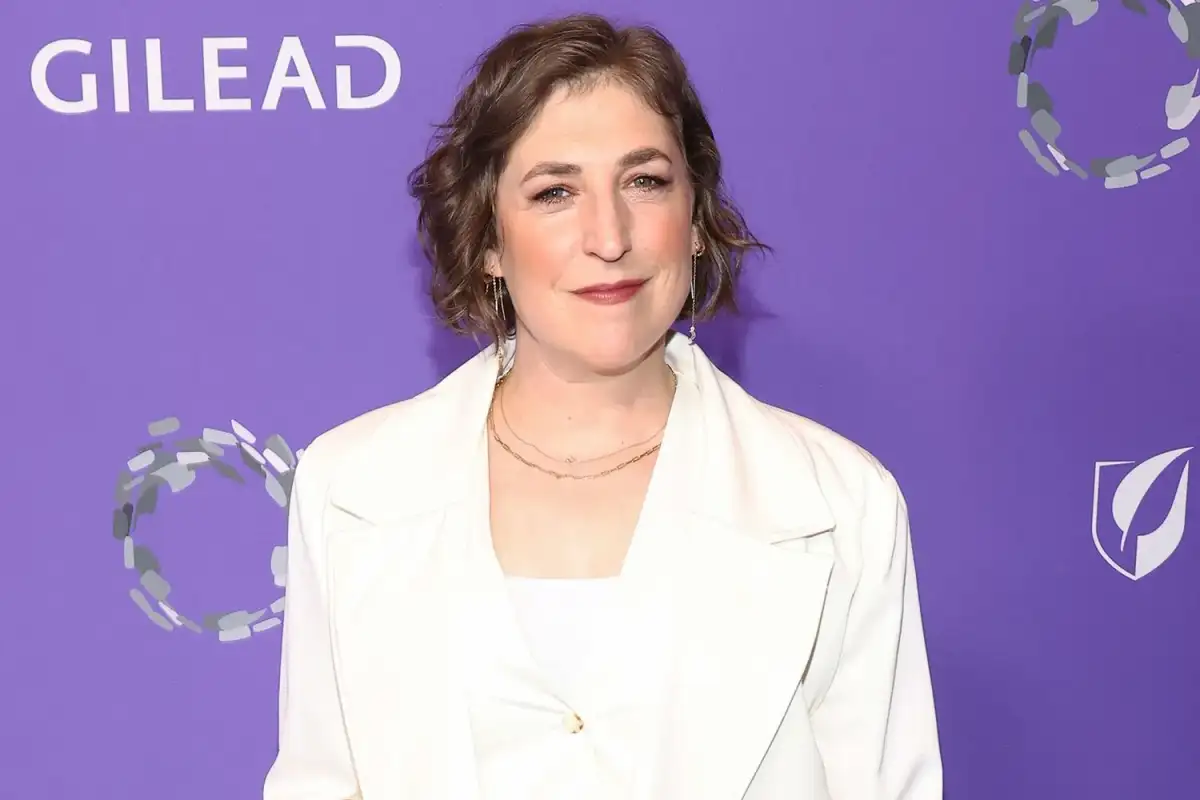 Mayim Bialik Says GLP-1 Medication Gave Her “Explosive Diarrhea” - 2