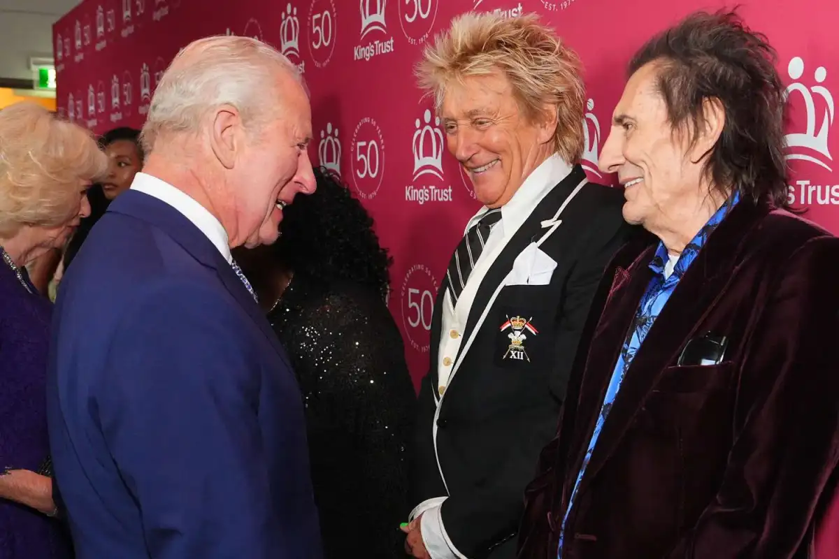 King Charles Praised By Rod Stewart For Putting 'Ratbag' Donald Trump 'In His Place' - 1