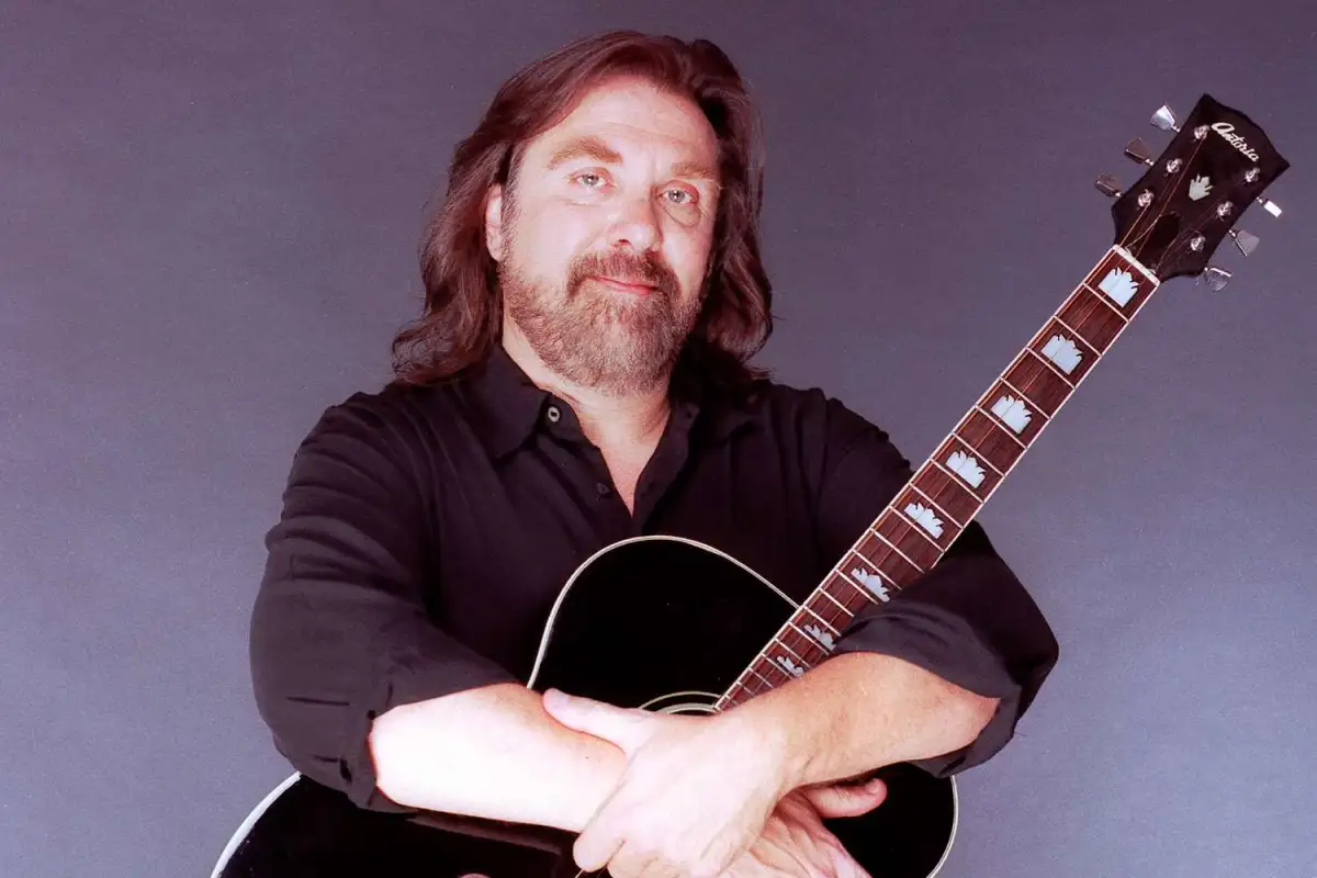Dr Hook co-frontman Dennis Locorriere dies aged 76 - 4