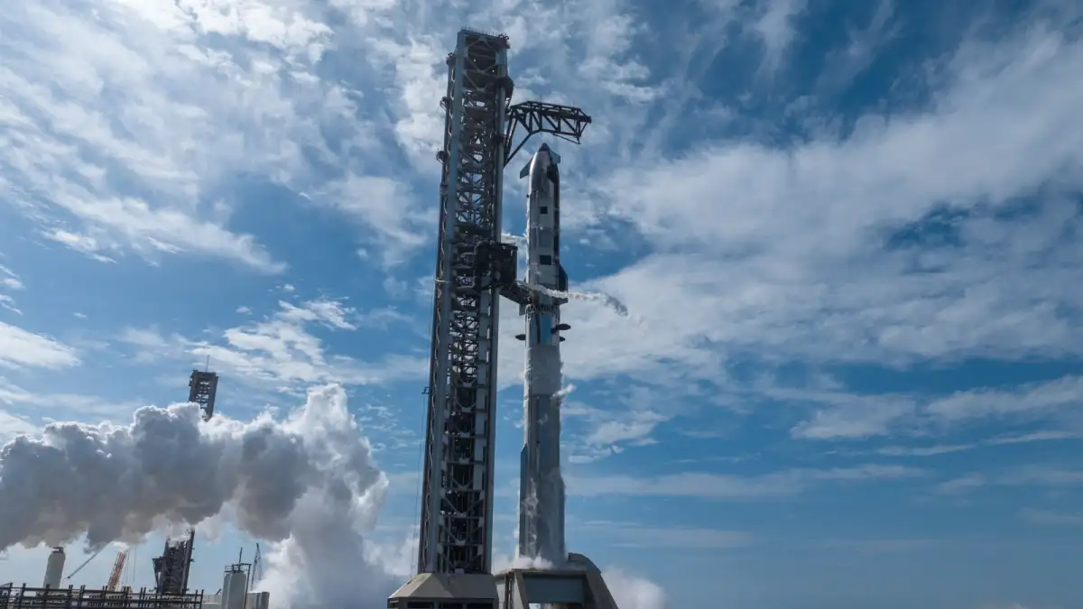 Starship 12 launches as SpaceX tests world's most powerful rocket set to land astronauts on the moon - 3