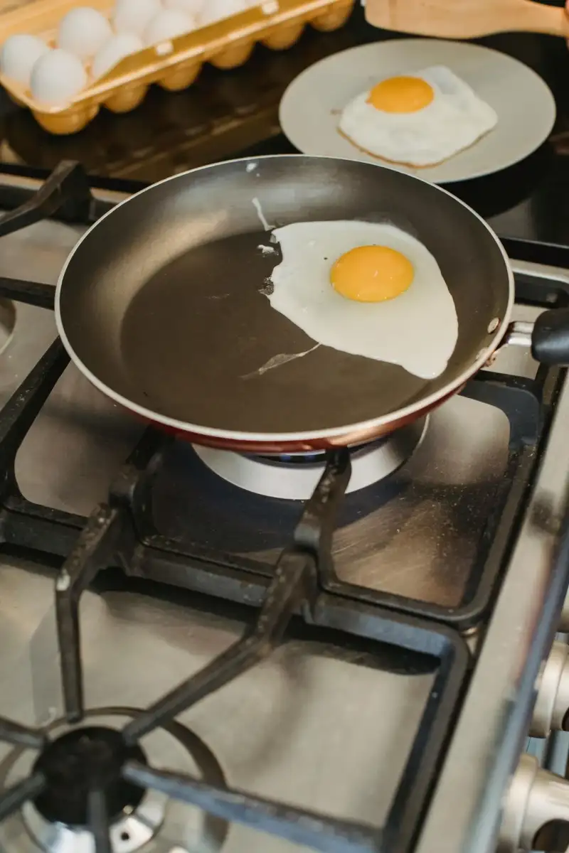 The seven everyday household items that are silently damaging your health - and why alarm bells should ring when your new furnishing or appliance emits that 'new' smell - 4