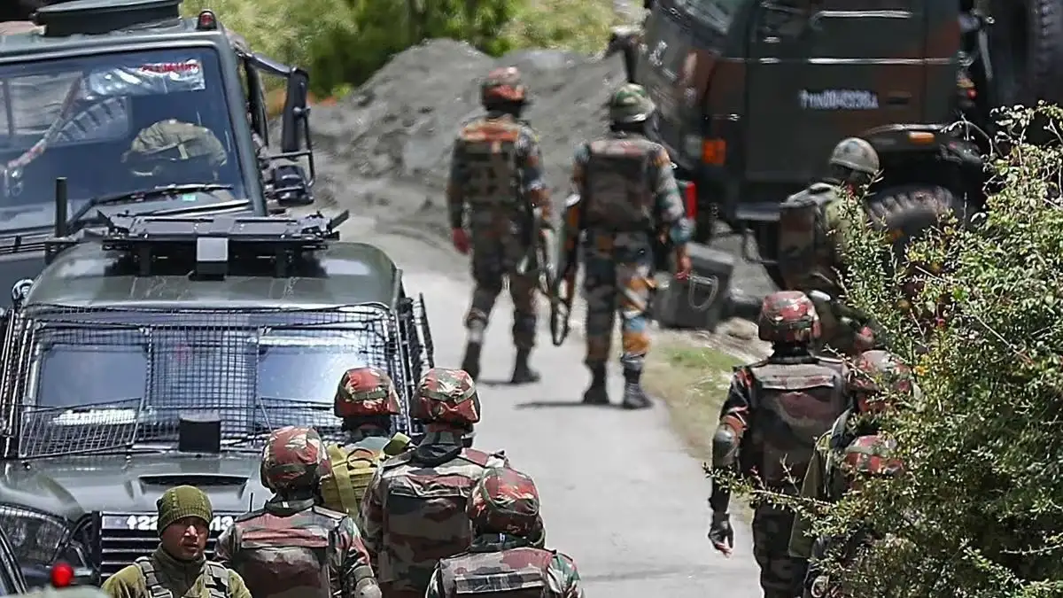 J&amp;K Police Arrest Two, Including Teacher, Over Alleged Aid to JeM Commander - 1
