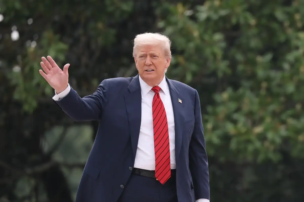 Trump Calls Himself a ‘Schmuck’ for Donating His Presidential Salary - 2