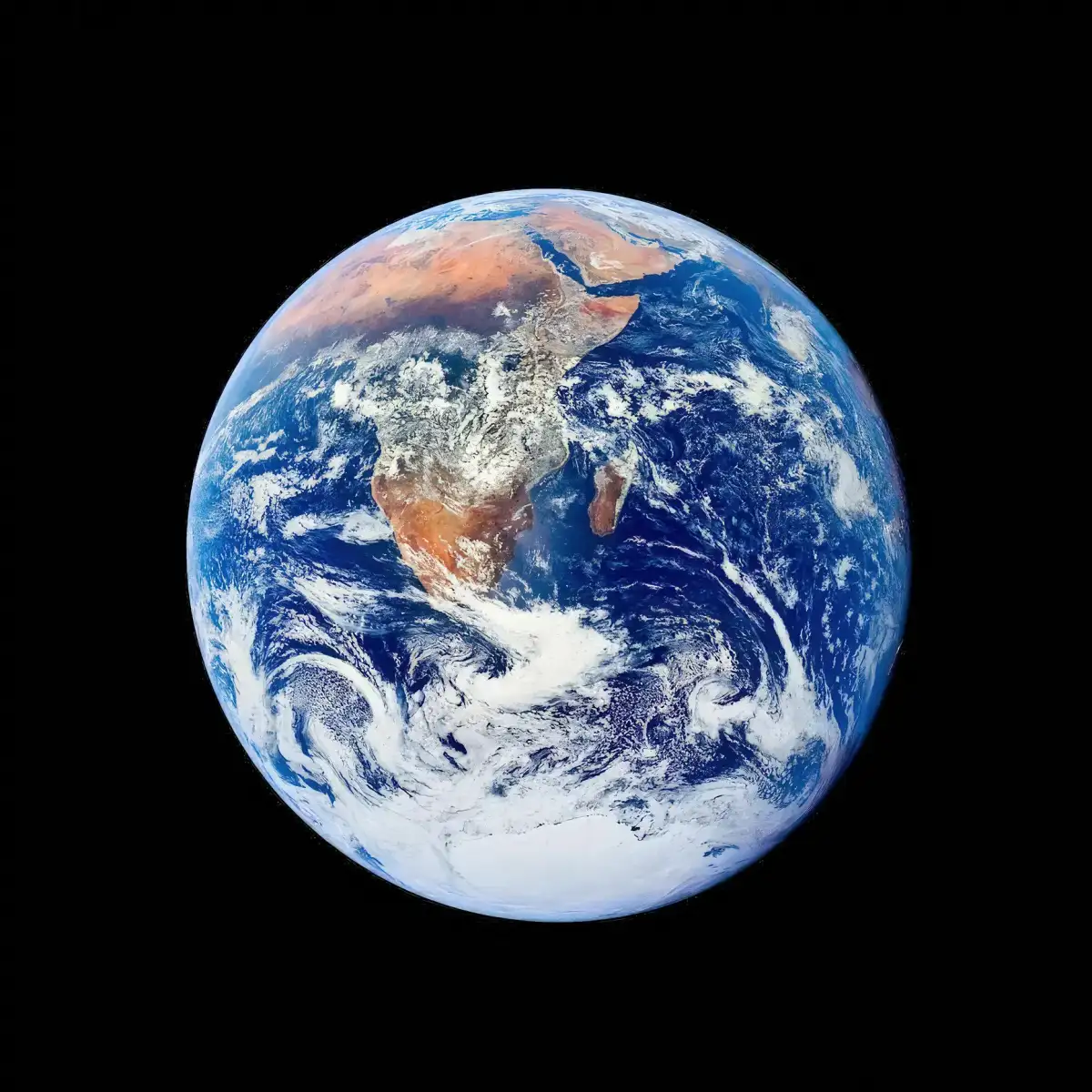 Sorry Flat Earthers! As Love Island's Belle Hassan backs the conspiracy theory, scientist gives brutal response that instantly proves our planet is ROUND - 3