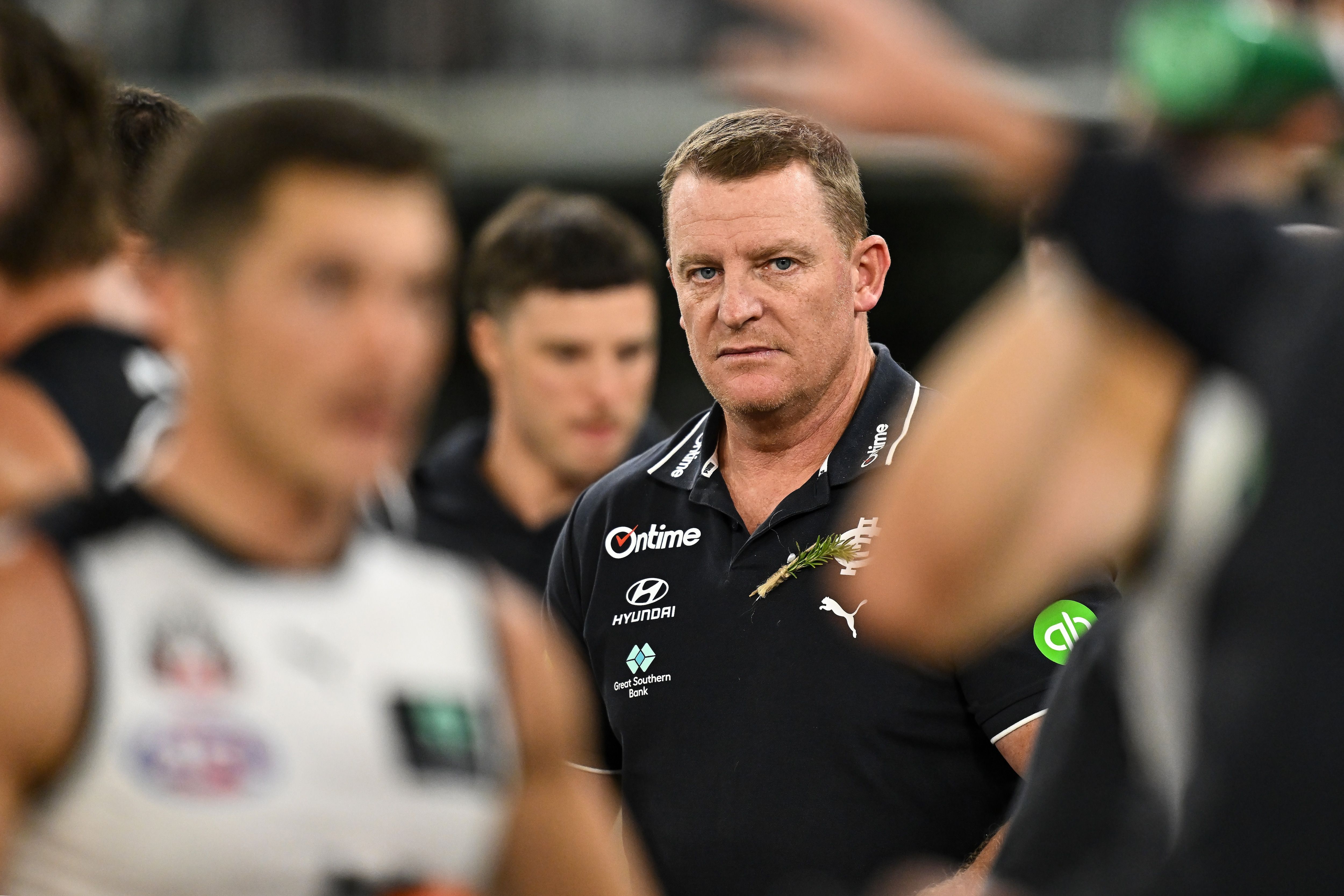 Live: Dockers and Hawks battle for top two spot in Perth blockbuster - 2