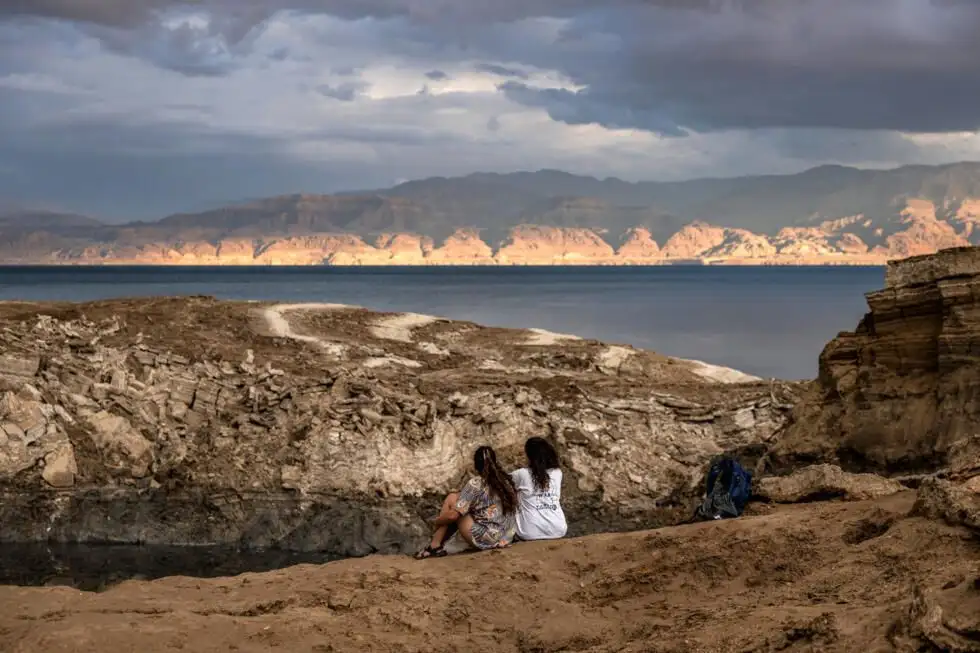 In the lowest place on Earth, a sea is rapidly dying — and no one can agree how to save it - 3