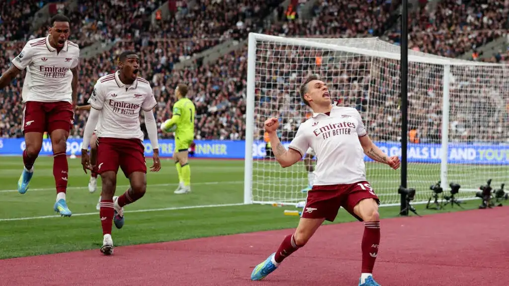 West Ham vs Arsenal - Premier League LIVE: Reaction as Gunners take huge step to the title after dramatic stoppage-time VAR decision - 2