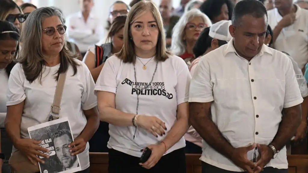 Venezuela Fury, 16, and husband Noah Price, 19, declare they are 'crazy in love' following tiff on sun-soaked Marbella honeymoon - while mum Paris is left to clean the bride's gown following lavish nuptials - 1