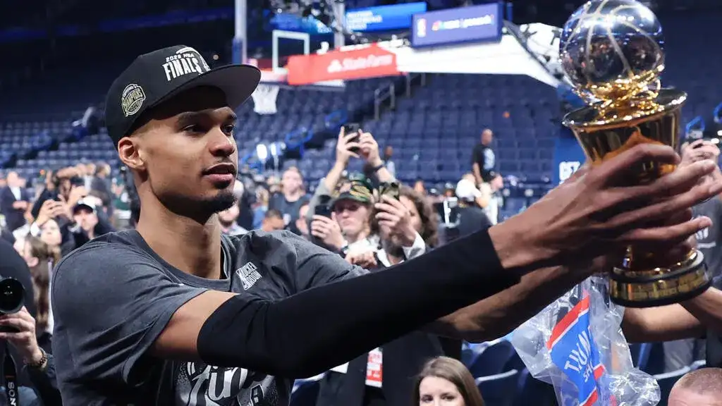 Spurs stun OKC in Game 7 thriller to make Finals - 2