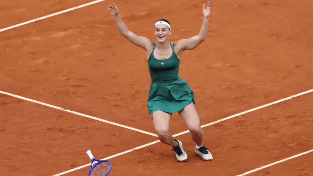 Ukraine's Kostyuk tops Russian Andreeva for title - 1
