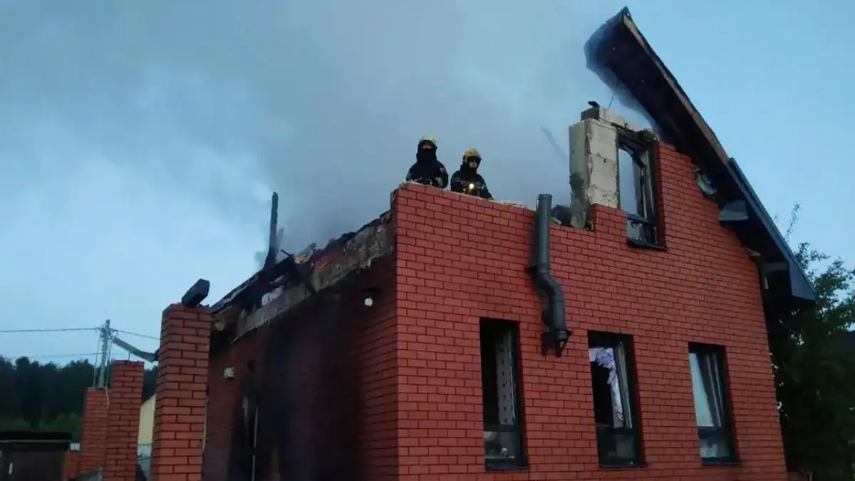 Ukraine launches major drone attack - 2