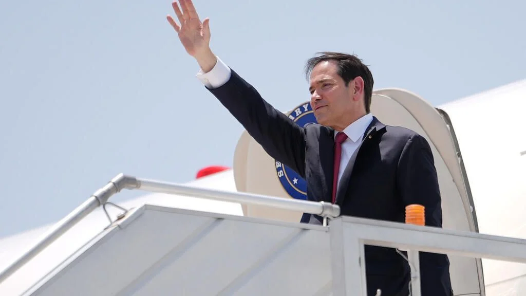 Rubio repeats call that Ukraine war ‘needs to end’ after call with Russia’s Lavrov – Europe live - 1