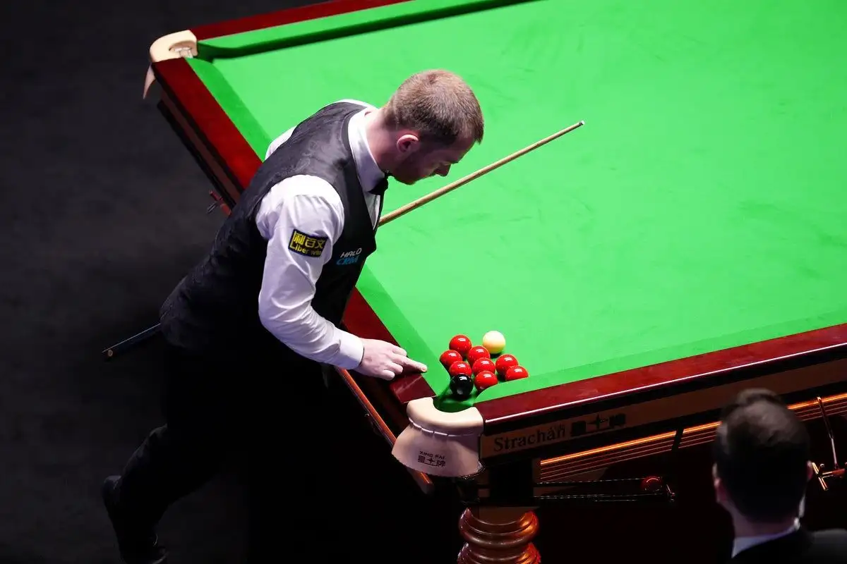 Allen and Wu play out longest Crucible frame amid World Championship chaos - 2