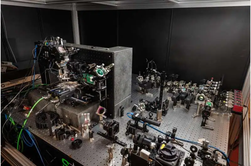 Microsoft develops storage that lets you backup data that lasts 10,000 years - 2