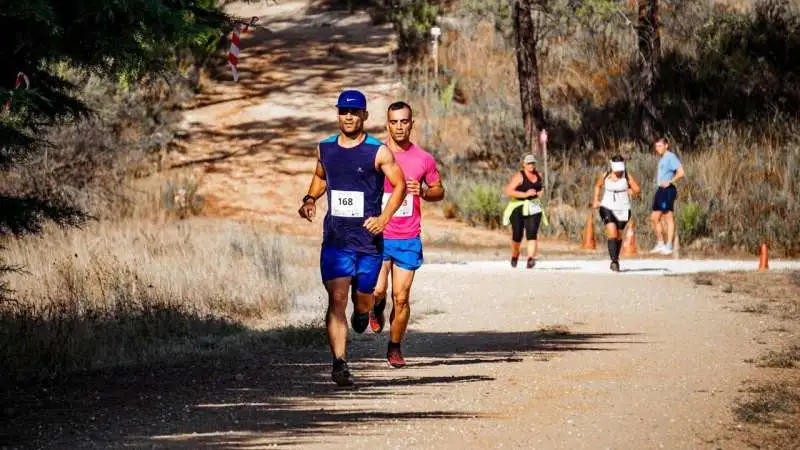 Male runners are twice as likely to hit the wall during a marathon, and scientists say their egos might be to blame - 2
