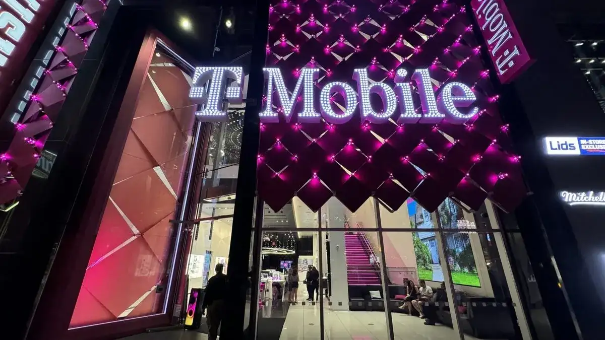 T-Mobile's Live Translation AI Agent Will Be Baked Into Your Phone Calls - 3