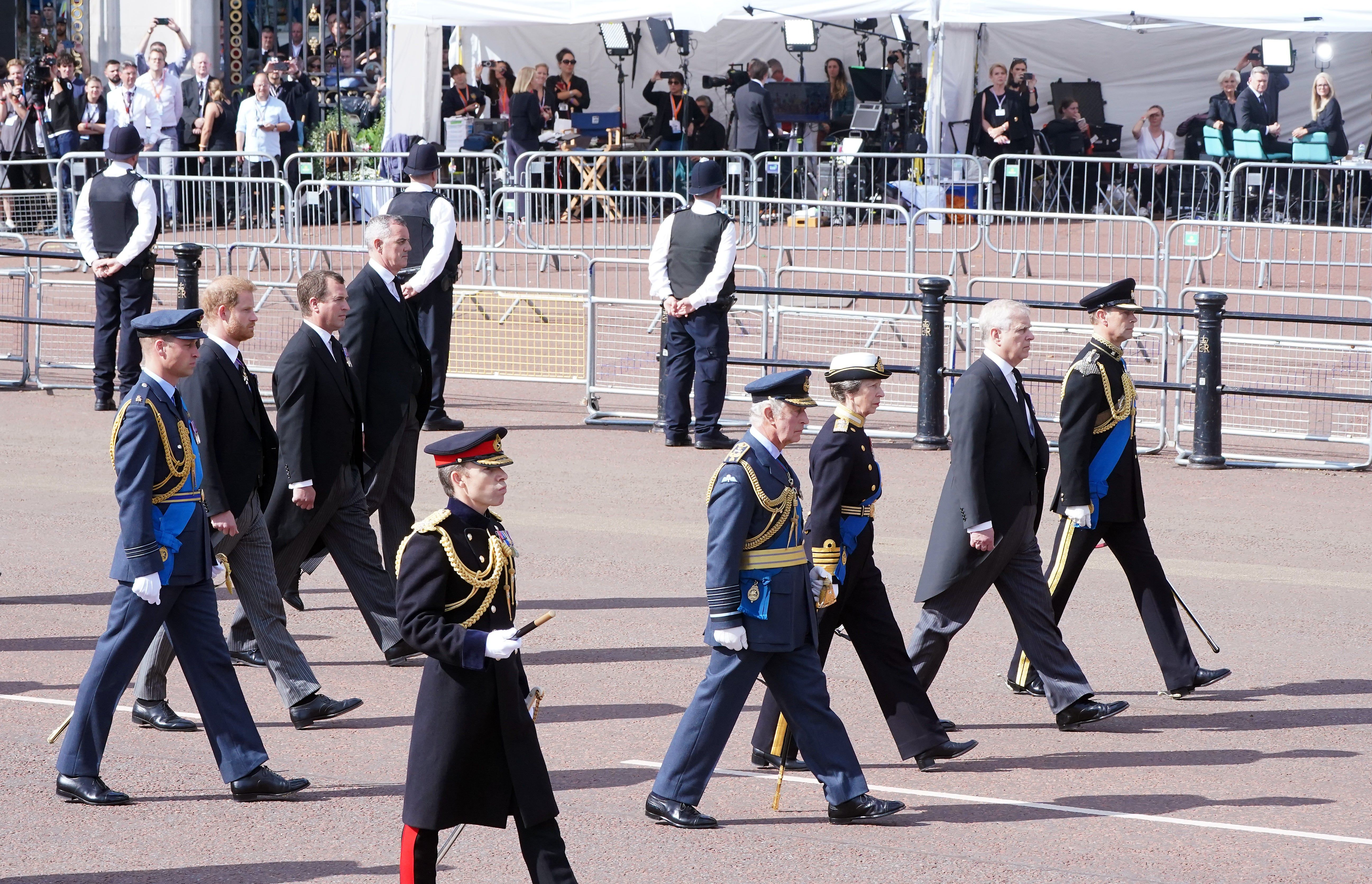 Untangling Andrew Mountbatten-Windsor's Ties to Jeffrey Epstein - 2