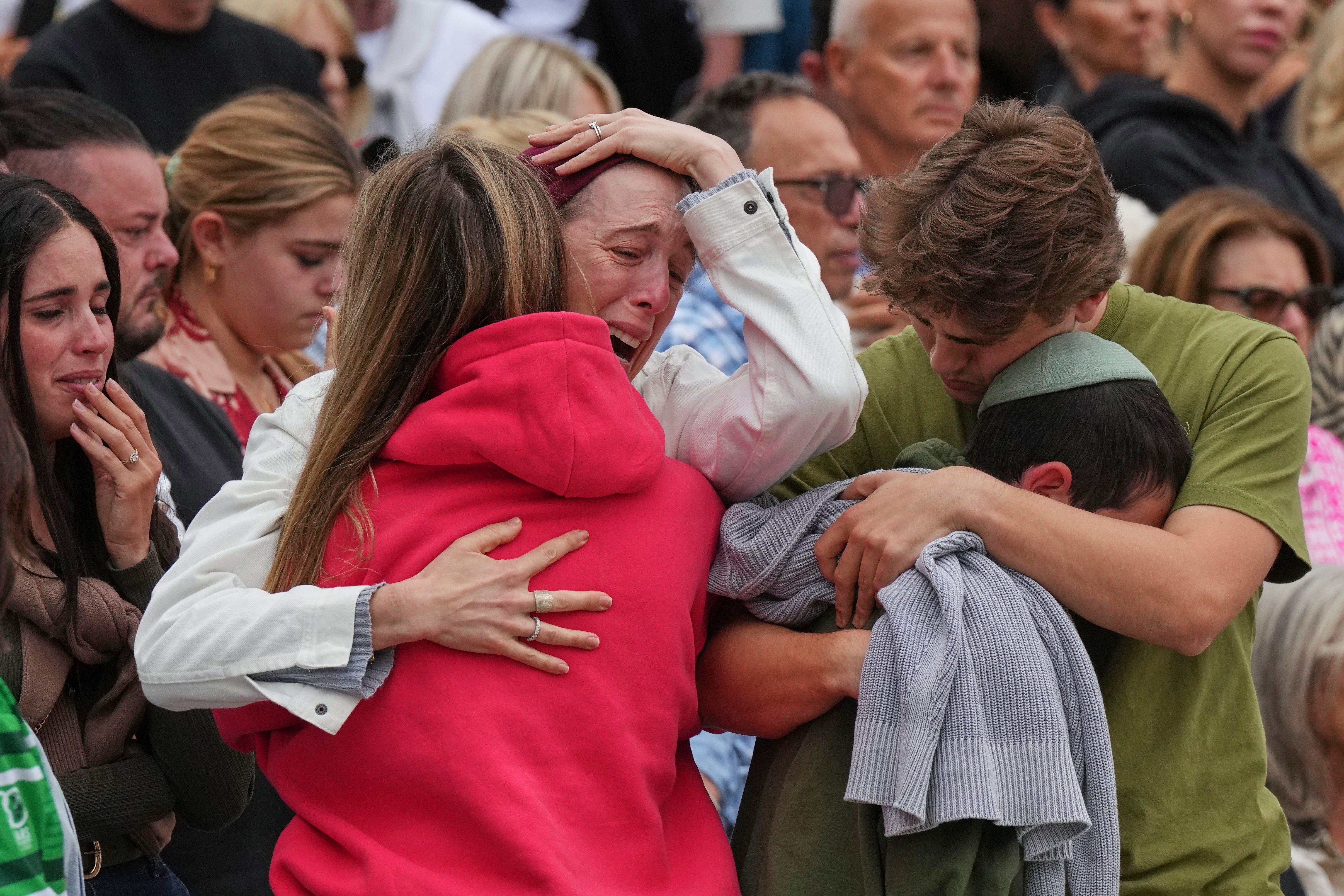 NSW premier says Bondi terror attack was failure of policing and intelligence - 1