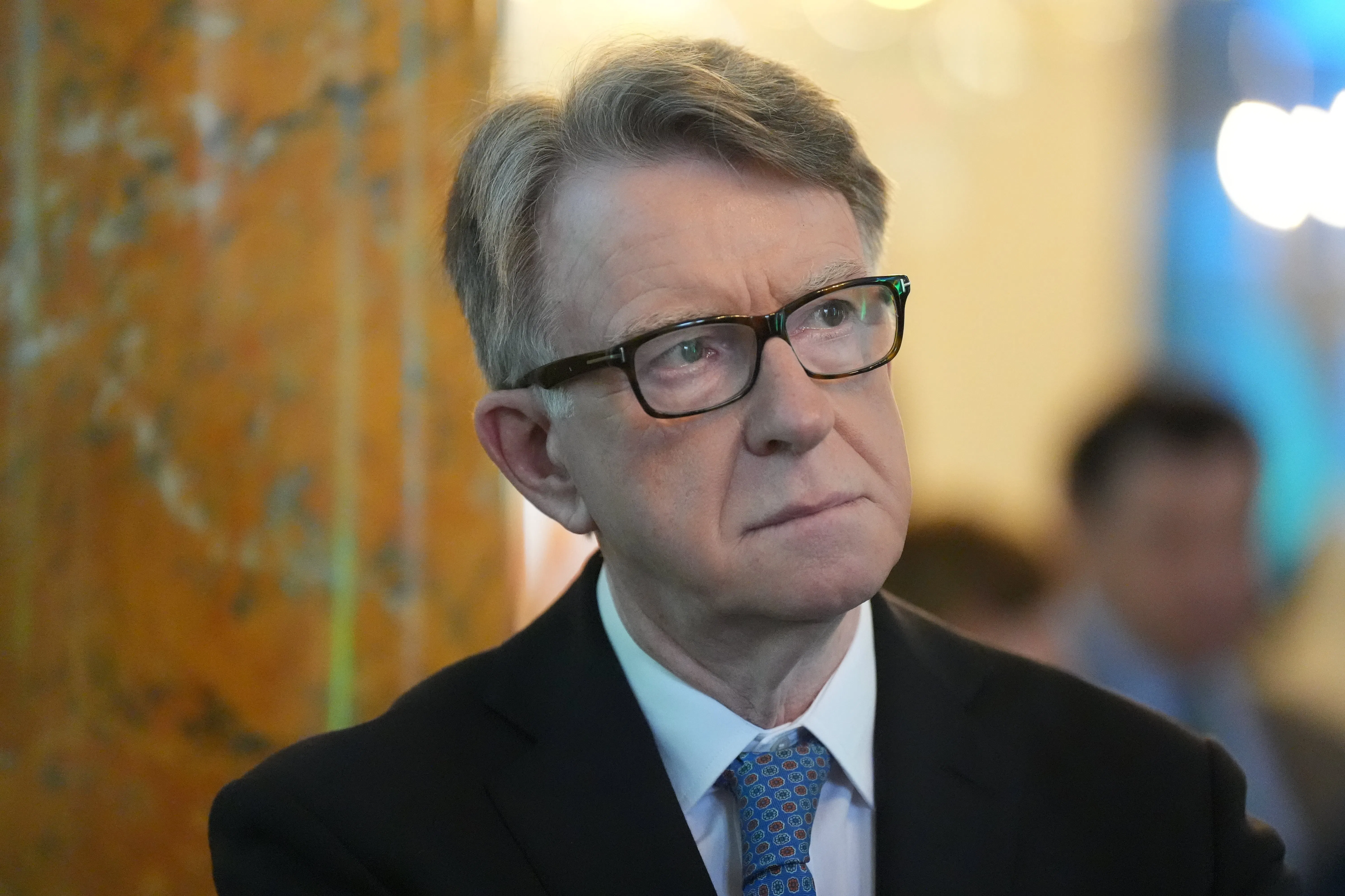Starmer faces renewed calls to sack chief of staff over Mandelson scandal - 3