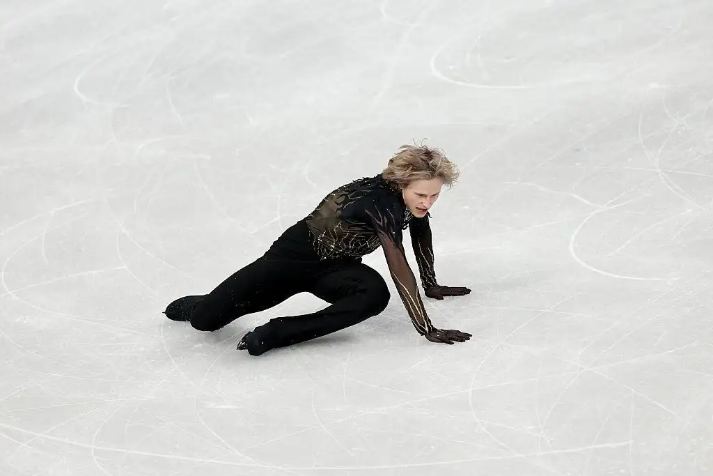 ‘Quad God’ Ilia Malinin misses medal in figure skating in all-time Winter Olympics upset - 3