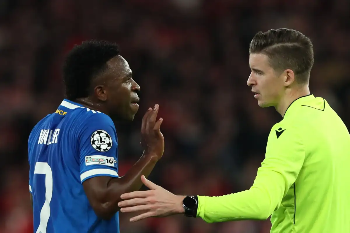 Mourinho's 'big mistake' after 'disgusting' Vinicius incident - 4