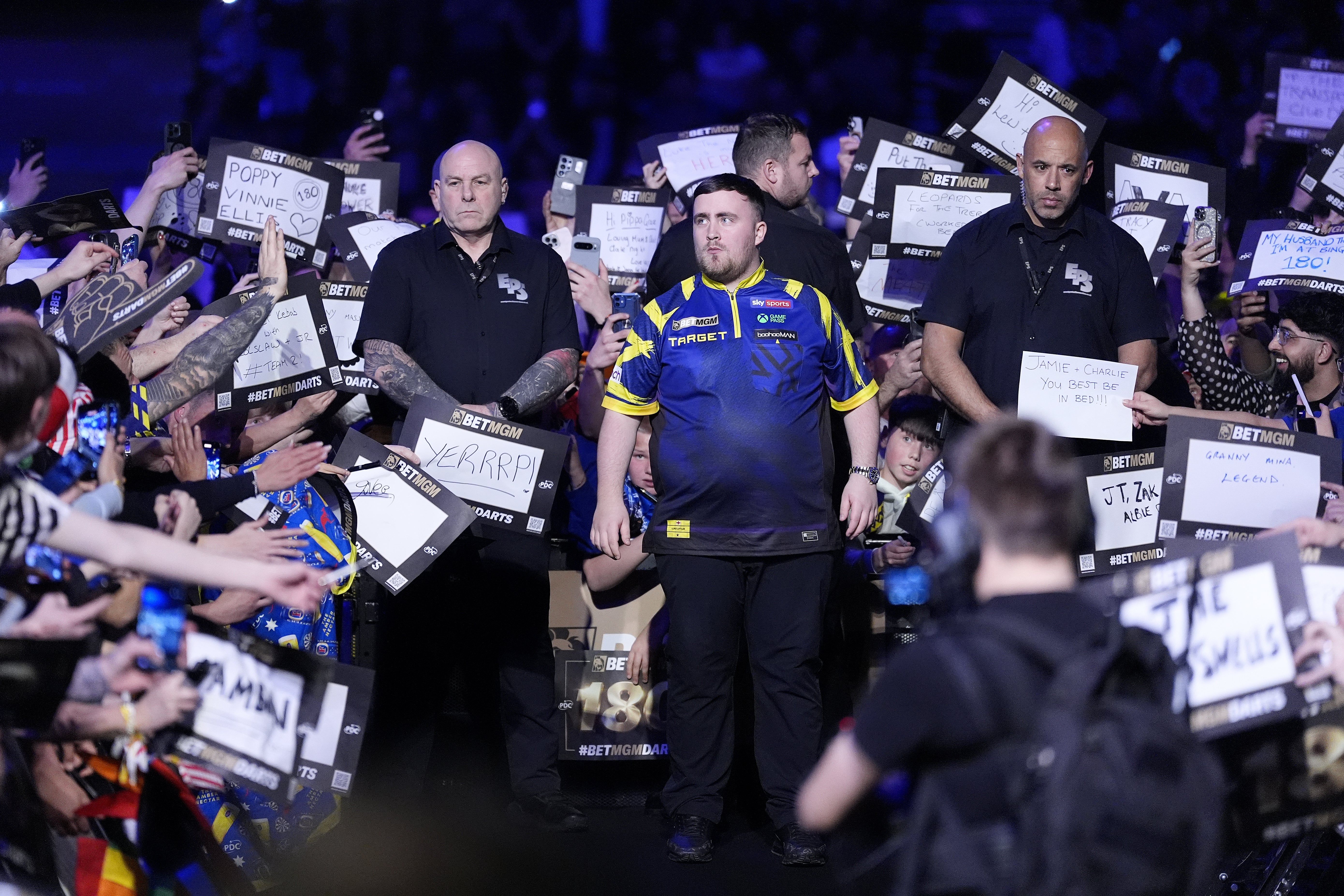 'Littler was out of order' - Van Veen seething after fiery clash in Manchester - 1