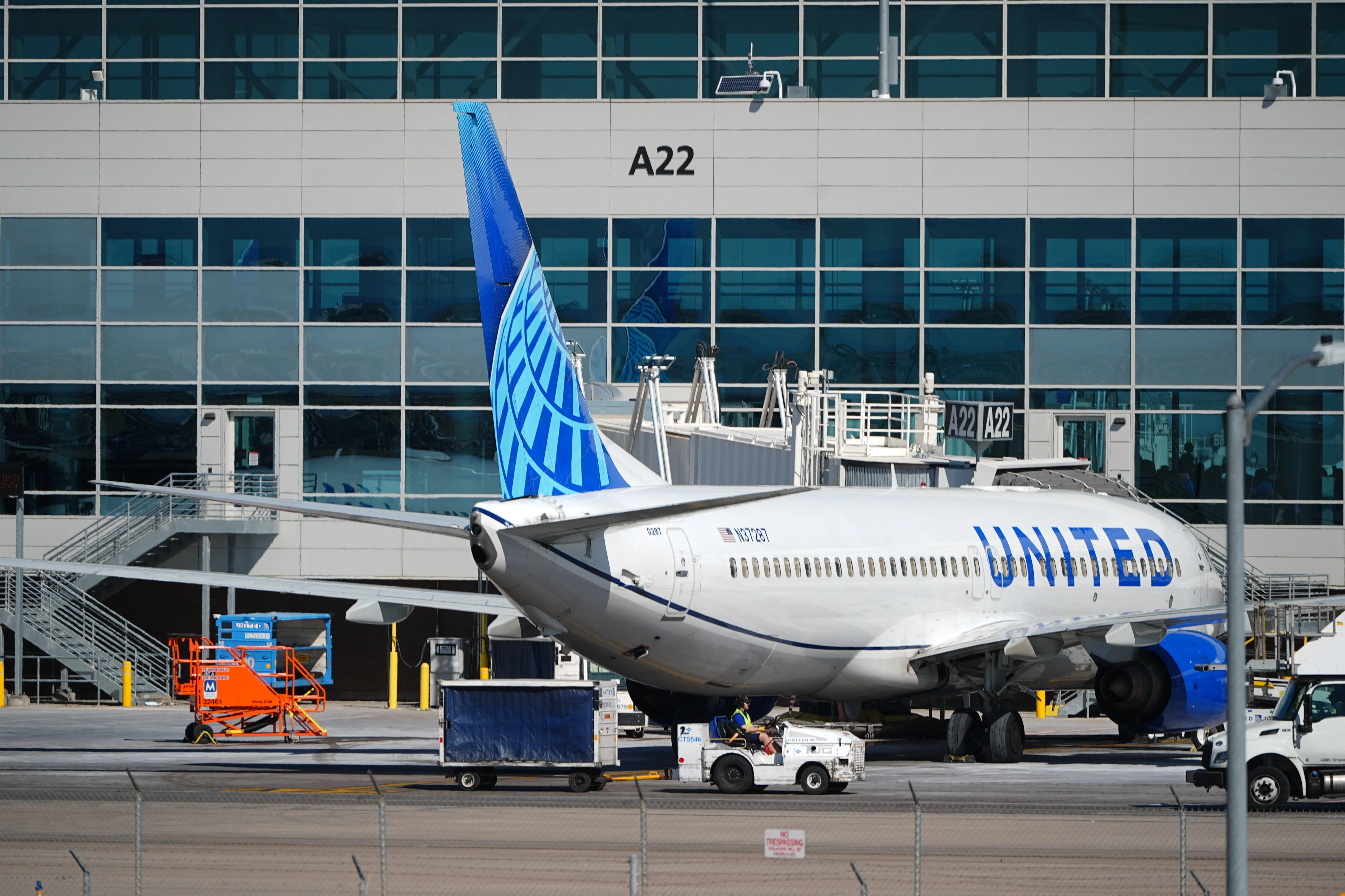 UNITED becomes latest airline to hike bag fees as jet fuel prices soar... - 1