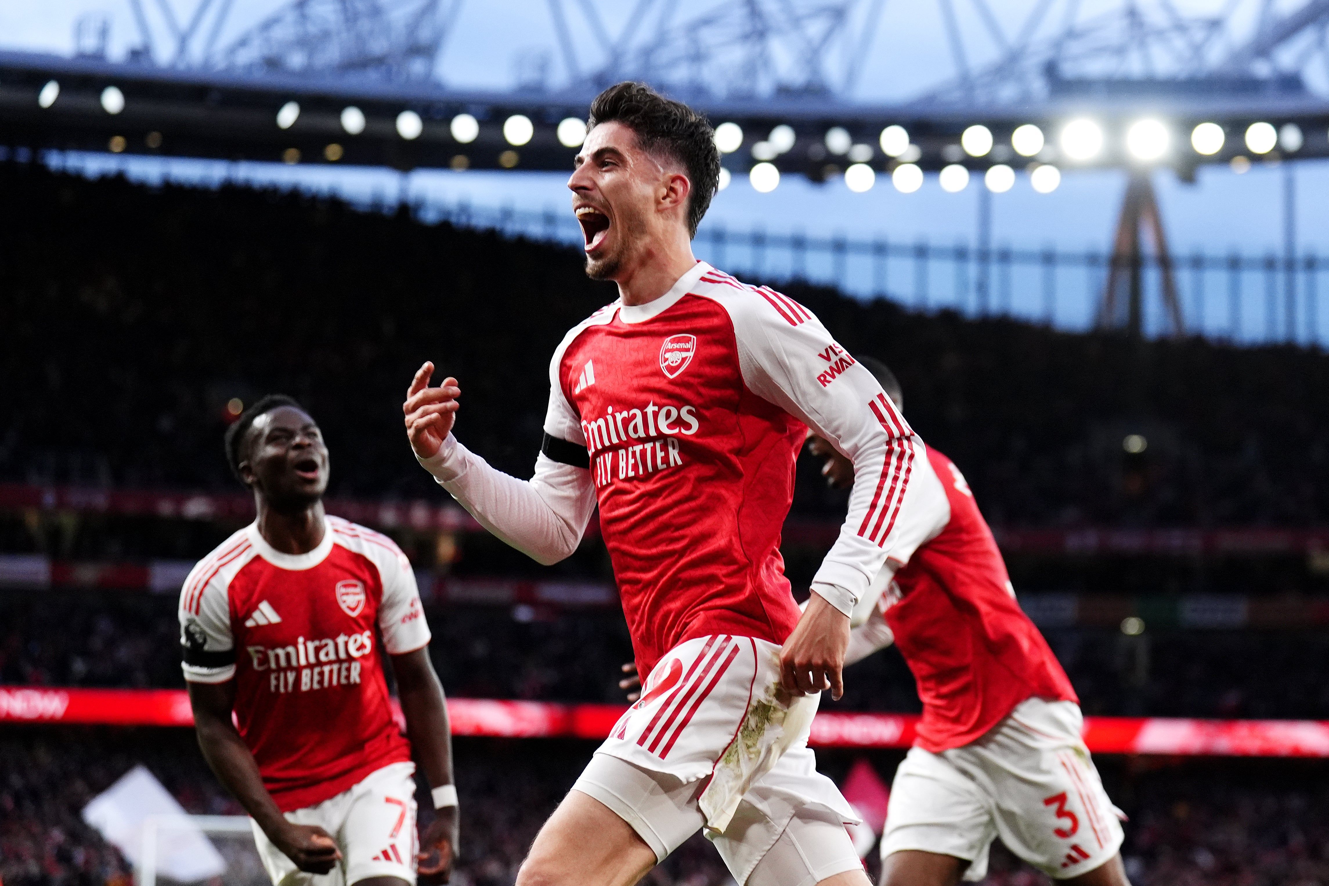 Arsenal 1-0 Burnley: Gunners have one hand on the title after home win - 4
