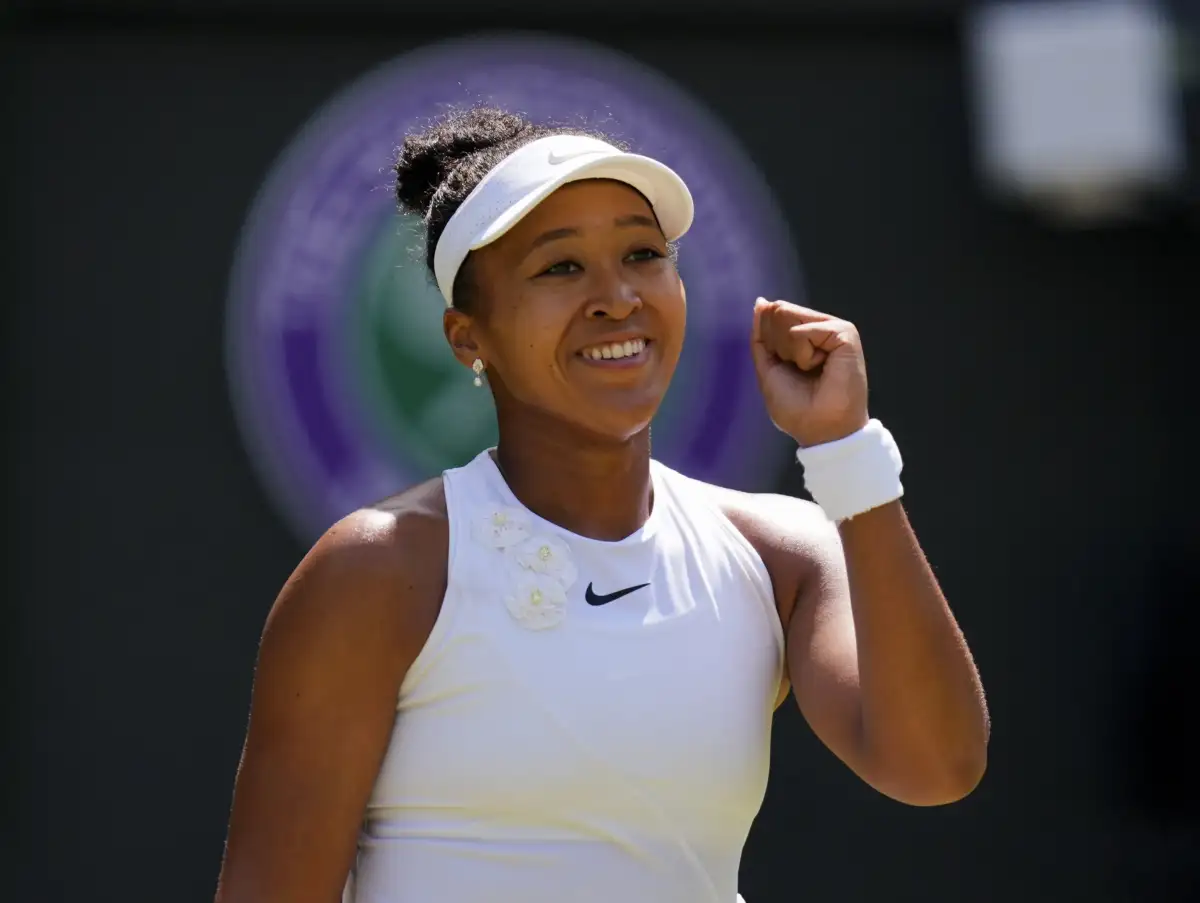 Naomi Osaka prefers to talk fashion. Now, she looks like a Wimbledon contender - 2