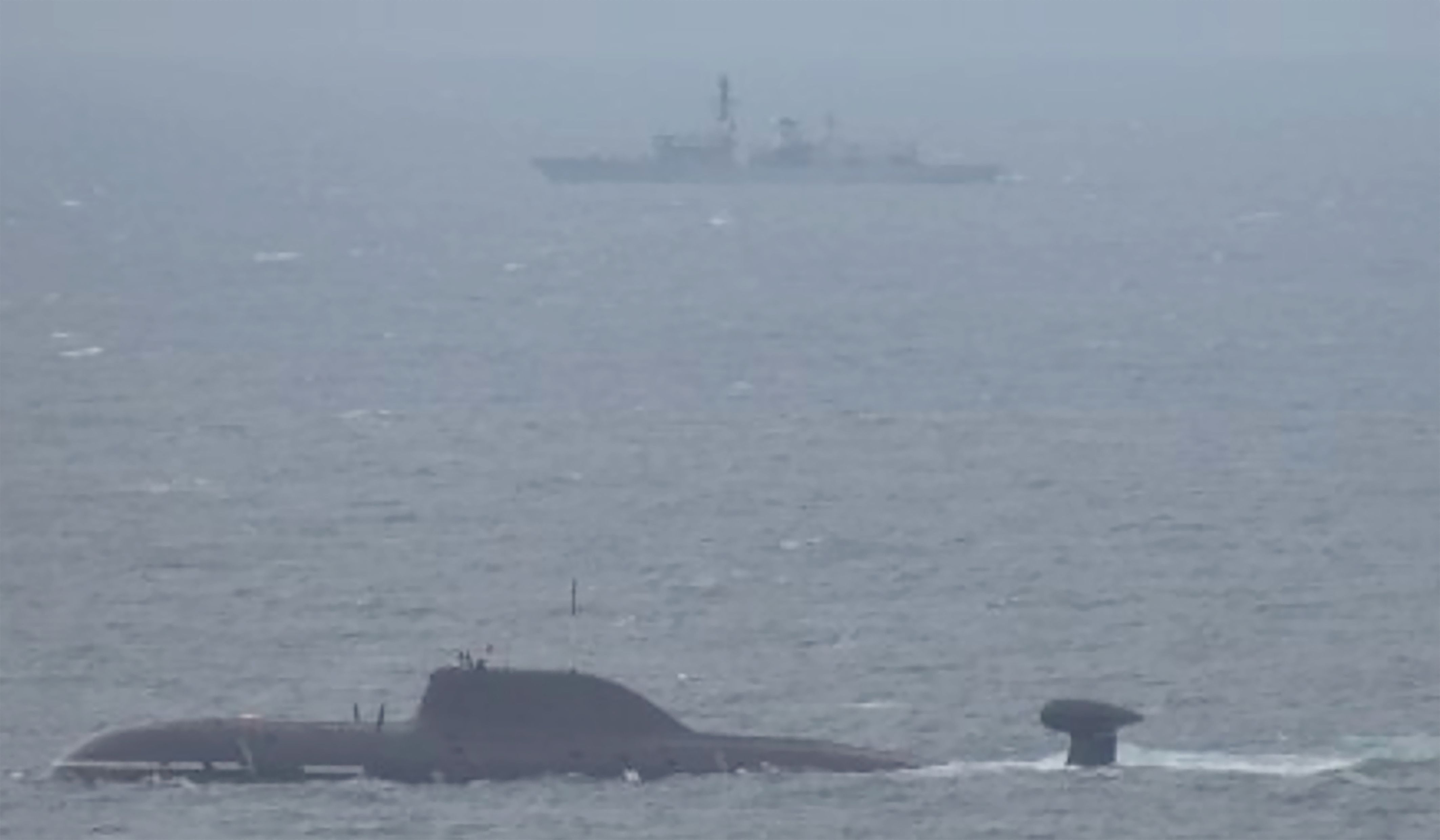 Attack submarine sent by Putin towards UK as 'decoy' in Russian spy operation targeting underwater cables - 1