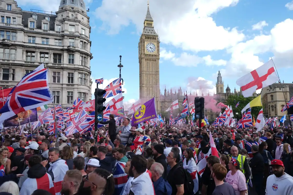 Disturbing Chant Calling For Tommy Robinson To Be Shot 'Like Charlie Kirk' Erupts During London Protests - 2