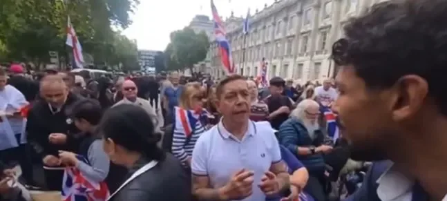 Disturbing Chant Calling For Tommy Robinson To Be Shot 'Like Charlie Kirk' Erupts During London Protests - 3