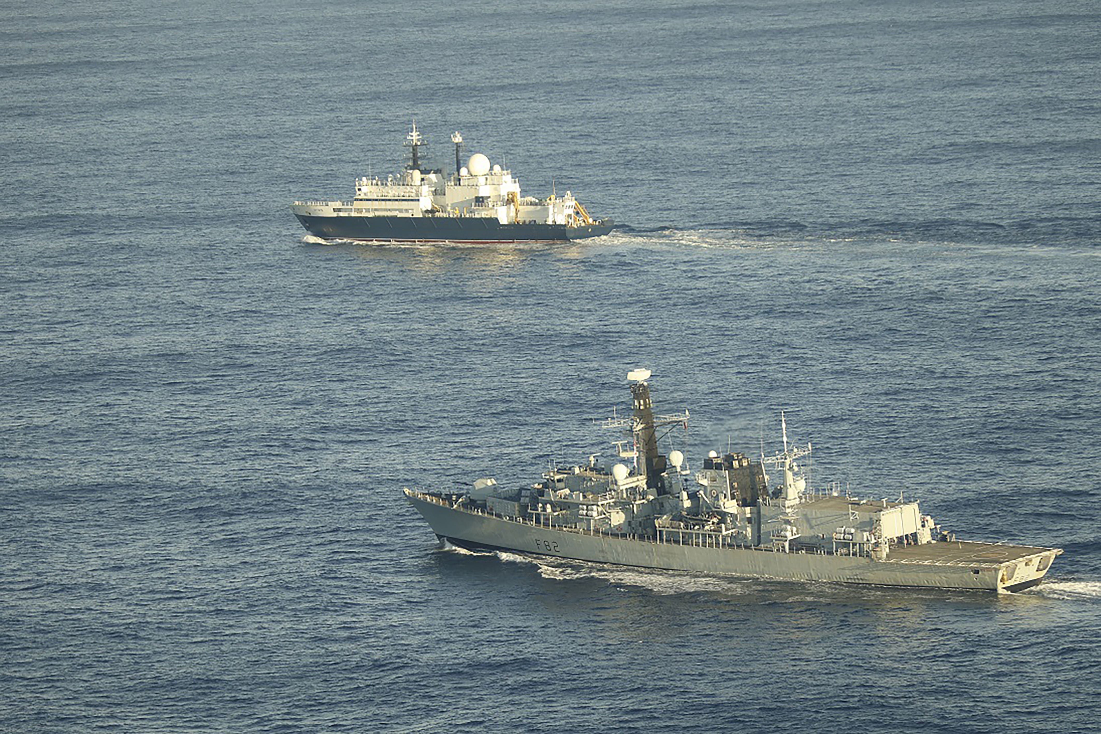 Attack submarine sent by Putin towards UK as 'decoy' in Russian spy operation targeting underwater cables - 2