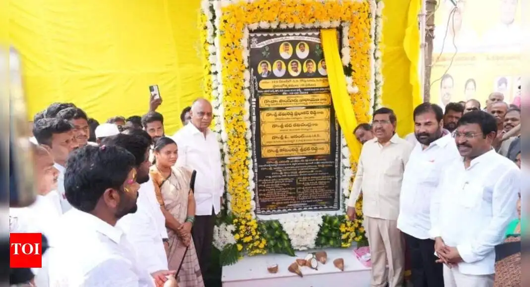Nellore Rural MLA launches bridge work on Mulumudi spillway - 4